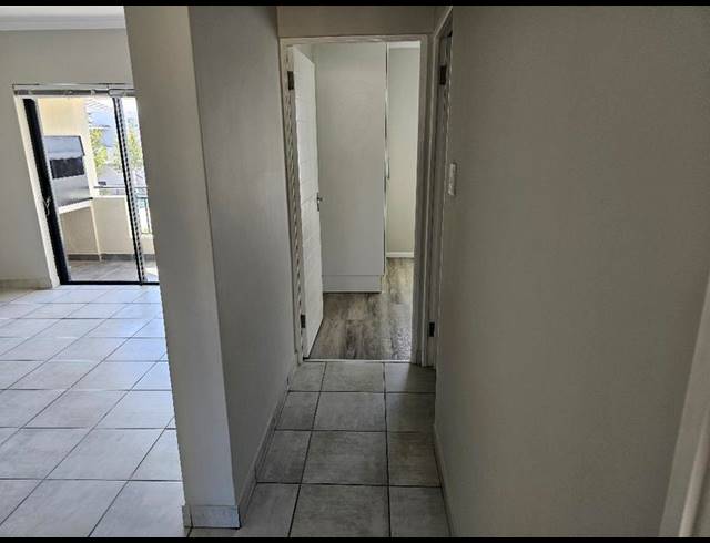 2 BEDROOM PROPERTY TO RENT IN BURGUNDY ESTATE